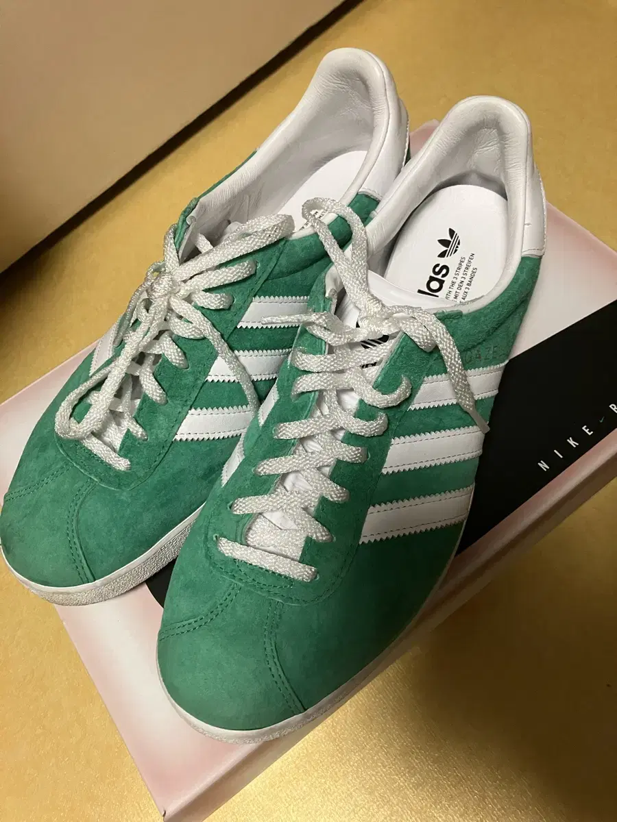 Adidas Gazelle 85 Semi Court Green